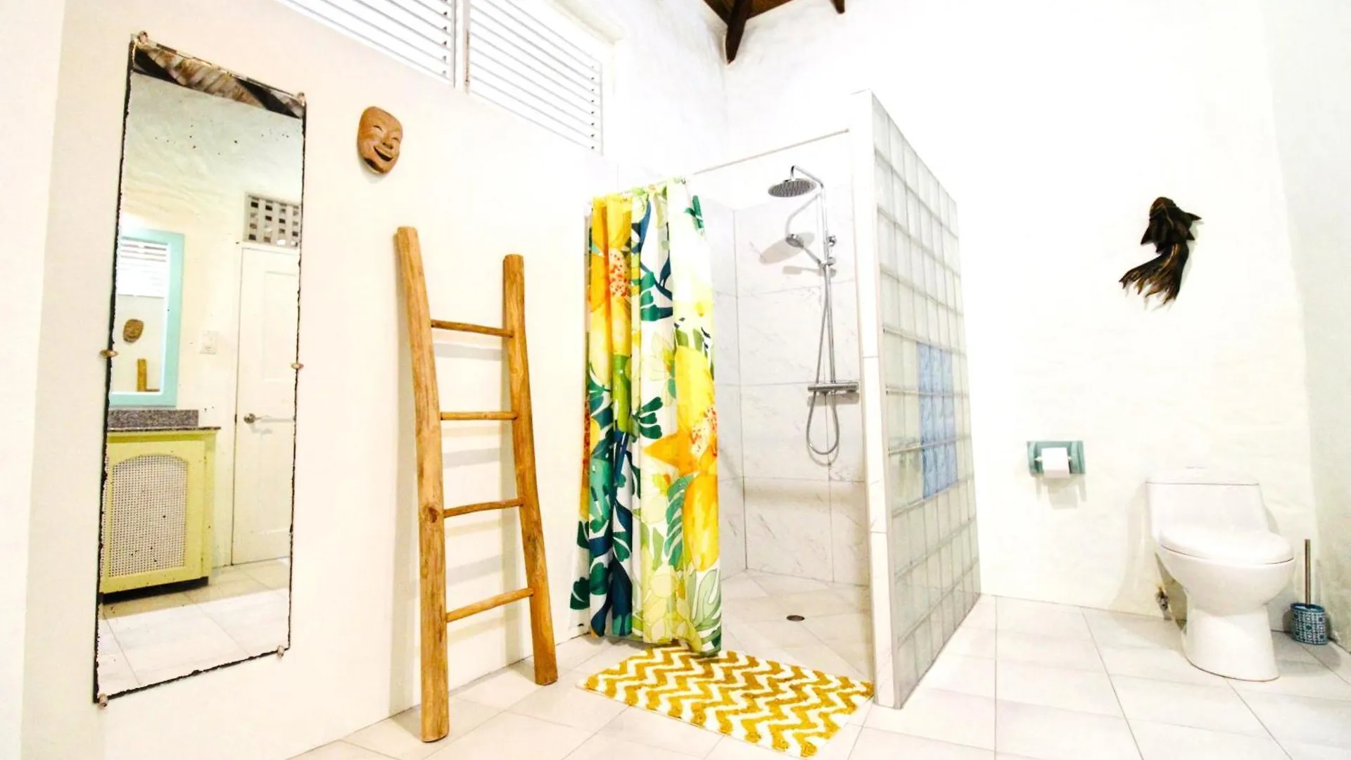 Hummingbird Villa - Tropical 3 Bedroom Villa With Panoramic Views Home Cap Estate 0*,