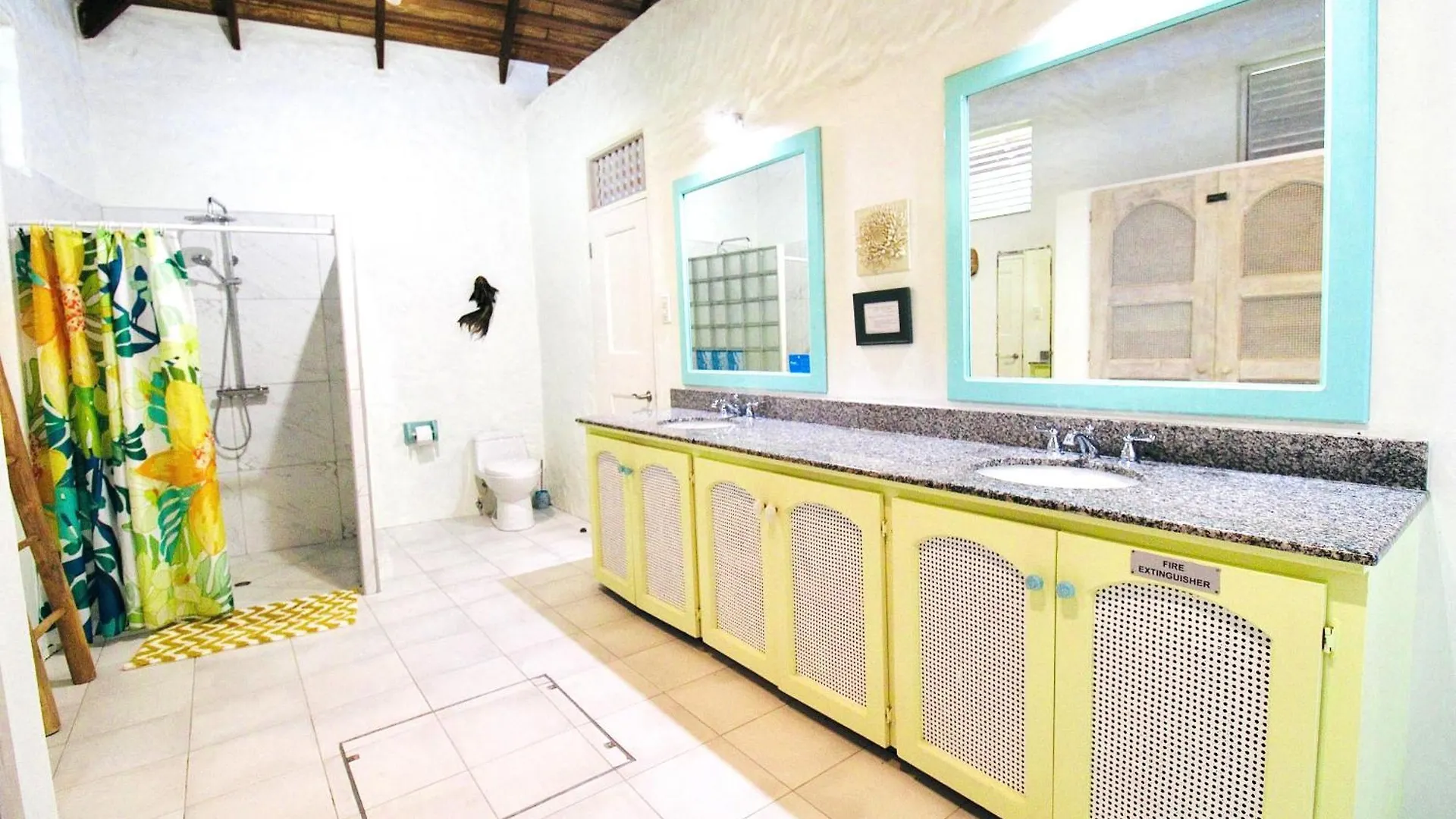 Hummingbird Villa - Tropical 3 Bedroom Villa With Panoramic Views Home Cap Estate